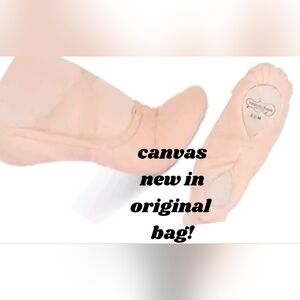 NEW Dance Shoes Revolution #160 Ballet Split Sole Lyrical Canvas Size 6.5